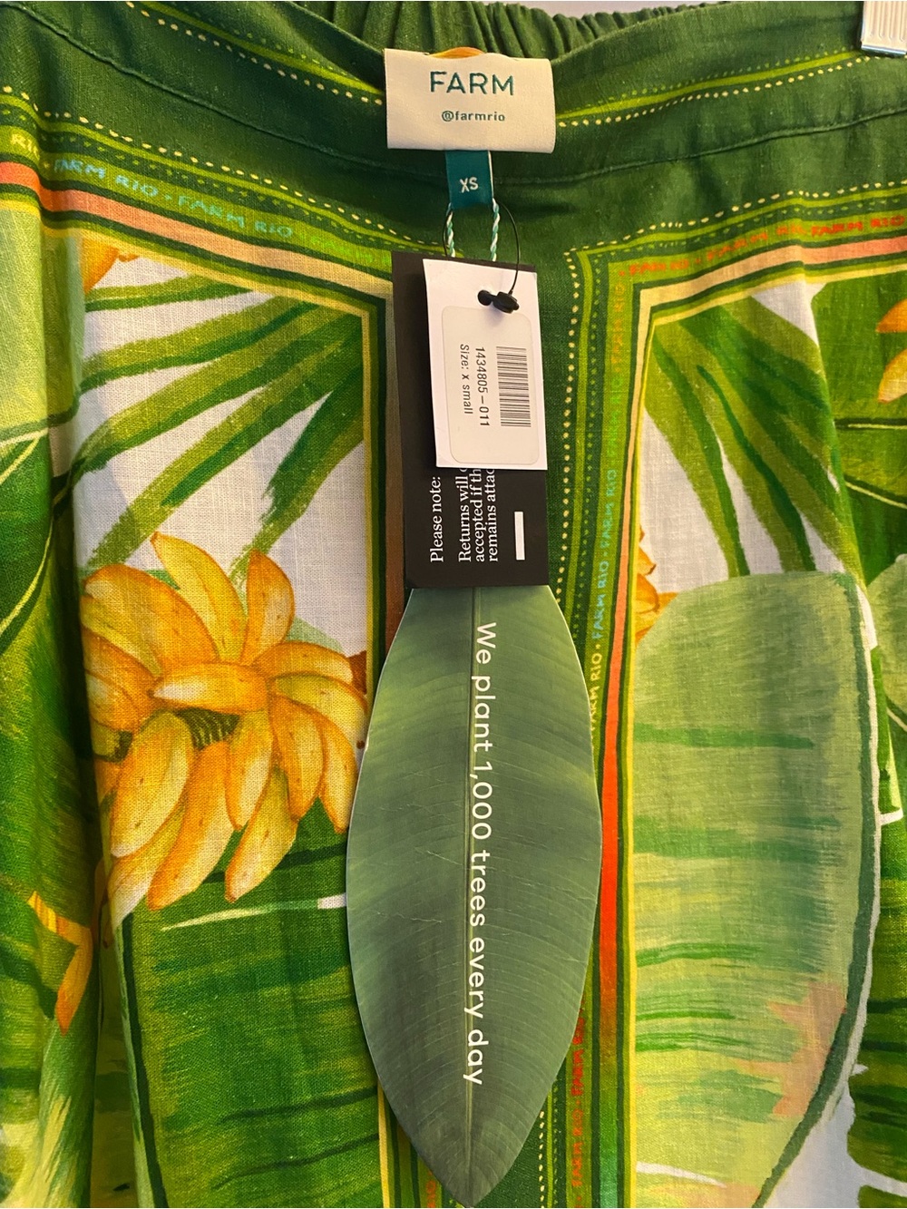 NWT, Farm rio fresh forest scarf midi skirt, size XS - Picture 5 of 5
